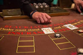 manadototo togel platform interface showing sportsbook, live-dealer, and slot game sections